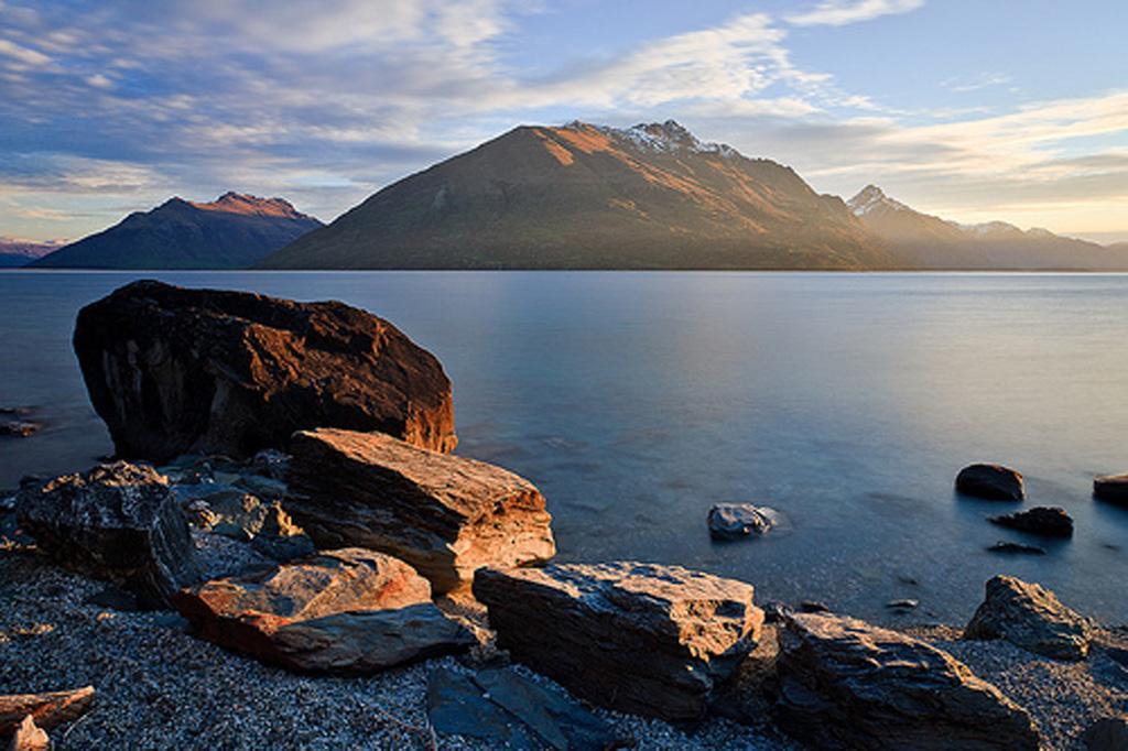 Sunny Lakeside Haven Queenstown Eksteriør billede